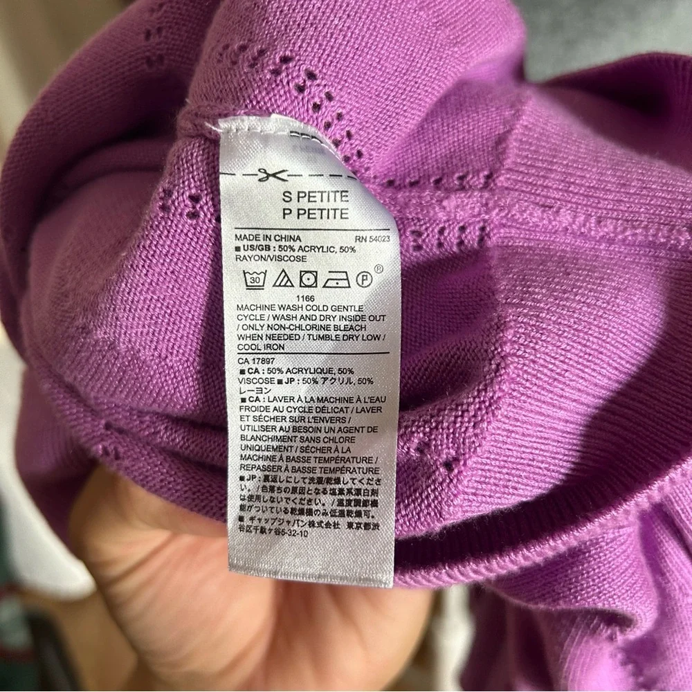 Banana Republic Women's Lilac Crew Neck Sweater - Picture 6 of 7